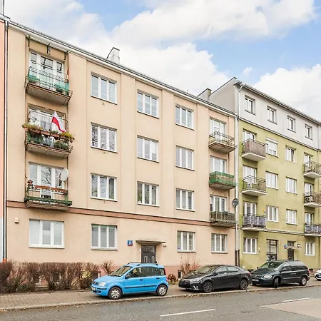 Ochota Bialobrzeska Homely Apartment Warsaw