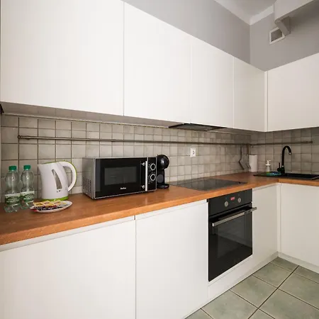 Ochota Bialobrzeska Homely Apartment